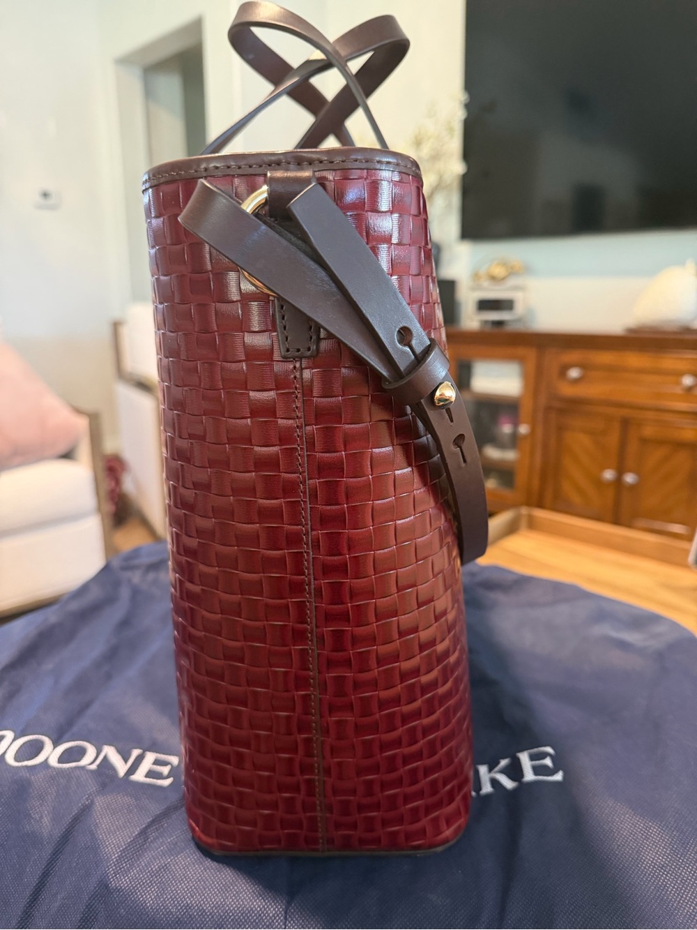 DOONEY & BOURKE | Lilliana Woven Embossed Leather Tote ✨ - Picture 3 of 5